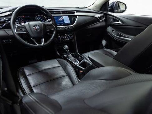 Used 2020 Buick Encore GX Essence w/ Experience Buick Package FWD image 21