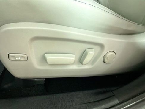 Used 2017 Toyota Highlander XLE image 21