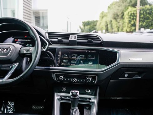 Used 2022 Audi Q3 2.0T Premium Plus w/ Premium Plus Package image 13