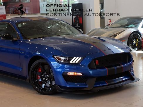 Used 2017 Ford Mustang Shelby GT350R w/ GT350R Equipment Group 920A image 8
