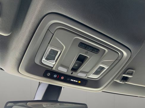 Used 2021 Chevrolet Silverado 1500 LT Trail Boss w/ Convenience Package II image 21