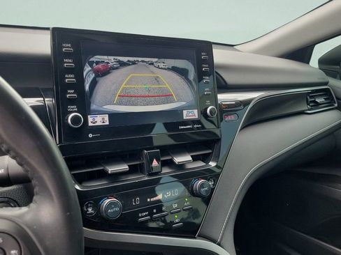 Certified 2022 Toyota Camry XSE FWD image 18