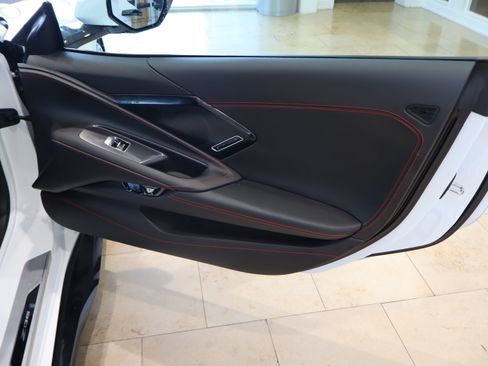 Used 2026 Chevrolet Corvette Z06 RWD image 35