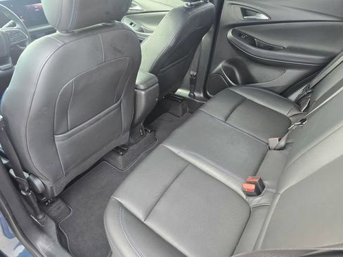 Used 2025 Buick Encore GX Sport Touring w/ Advanced Technology Package FWD image 12