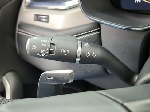 Used 2025 Jaguar F-PACE R-Dynamic S image 41