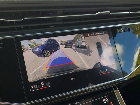 Certified 2025 Audi Q7 3.0T Premium Plus w/ Premium Plus Package image 13