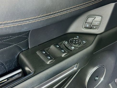 Used 2021 Ford Expedition Platinum image 18