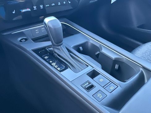 New 2026 Nissan Sentra SV image 32