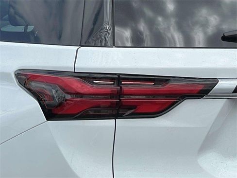 Certified 2023 Chevrolet Traverse Premier image 21