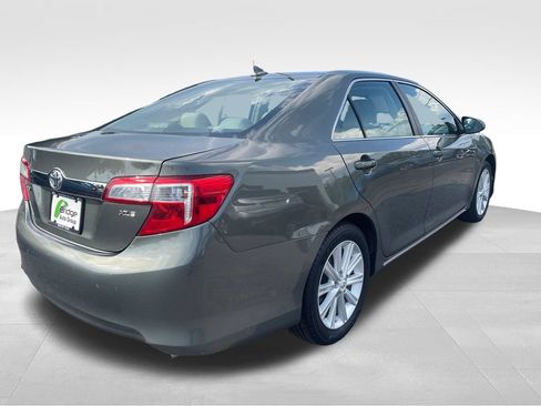 Used 2012 Toyota Camry XLE FWD image 8