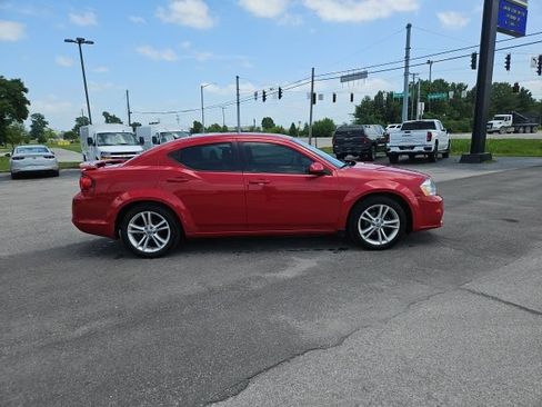 Used 2013 Dodge Avenger SXT FWD image 5