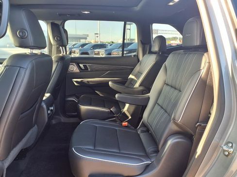 Certified 2026 Buick Enclave Avenir w/ Super Cruise Package FWD image 17