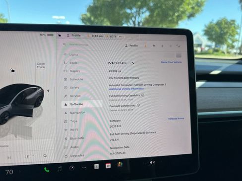 Used 2023 Tesla Model 3 Standard Range RWD image 12