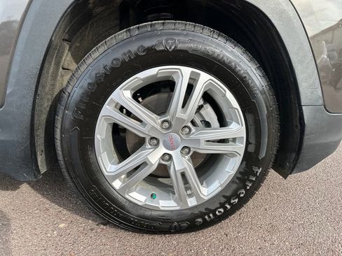 Used 2019 GMC Terrain SLE w/ Driver Convenience Package FWD image 40
