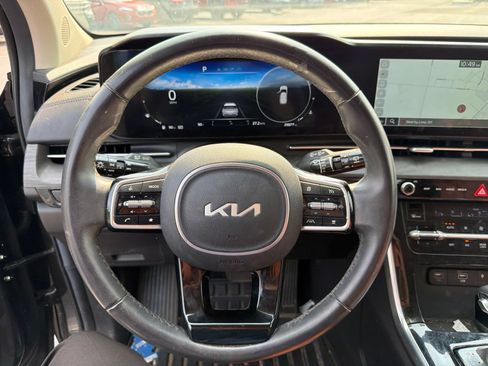 Used 2024 Kia Carnival SX FWD image 15