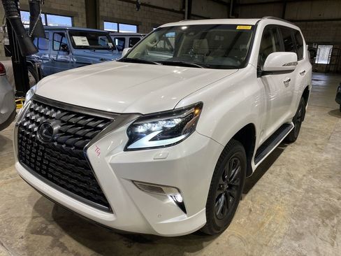 Used 2023 Lexus GX 460 Premium w/ Premium Package image 19
