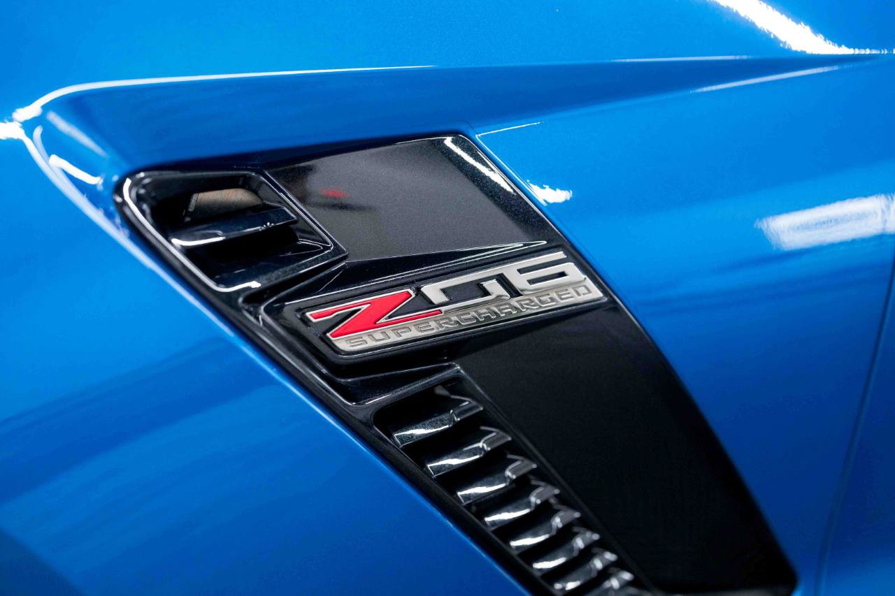 Used 2016 Chevrolet Corvette Z06 w/ 3LZ Preferred Equipment Group RWD image 15