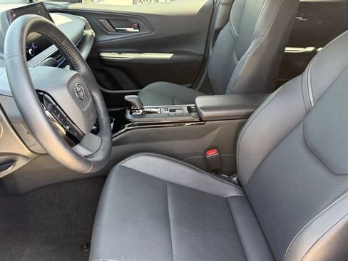 Used 2026 Toyota Prius FWD image 9