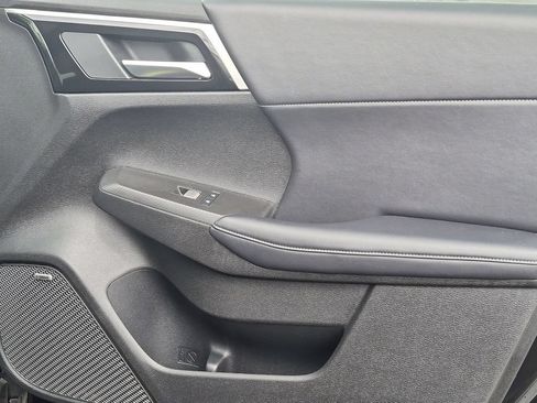 Used 2025 Mitsubishi Outlander SE FWD image 38