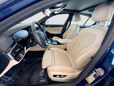 Used 2023 BMW 530i w/ Premium Package RWD image 20