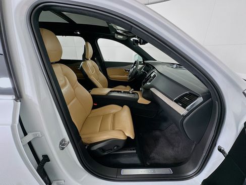 Used 2020 Volvo XC90 T8 Inscription w/ Protection Package image 33