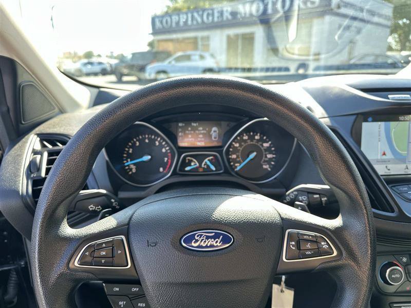 Used 2017 Ford Escape SE w/ Equipment Group 201A AWD/4WD image 16