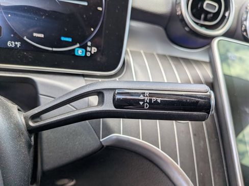 Used 2023 Mercedes-Benz C 300 Sedan image 12