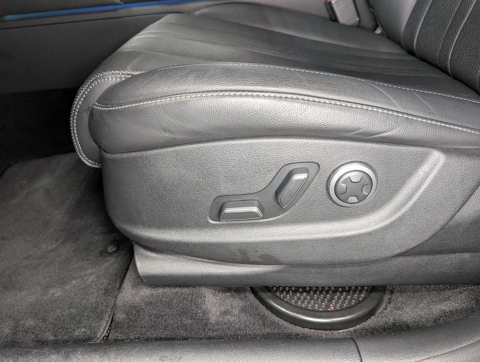 Used 2025 Genesis GV80 2.5T Standard AWD/4WD image 38
