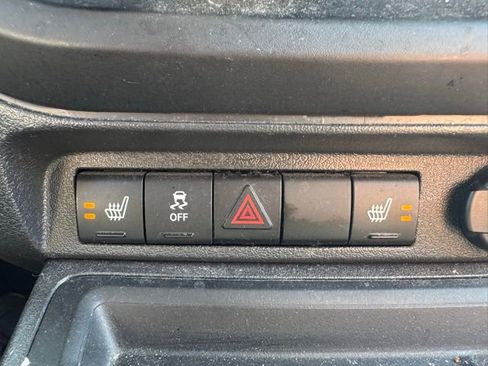 Used 2014 Jeep Patriot Latitude FWD image 17