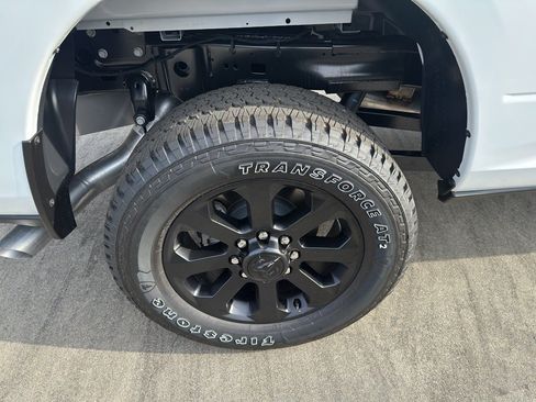 New 2026 RAM 2500 Big Horn AWD/4WD image 9
