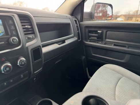 Used 2018 RAM 3500 Tradesman w/ Chrome Appearance Group image 20