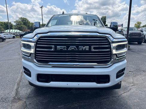 Used 2024 RAM 2500 Laramie w/ Safety Group AWD/4WD image 2