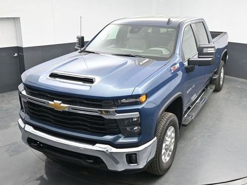 New 2026 Chevrolet Silverado 3500 LT w/ Leather Package AWD/4WD image 36