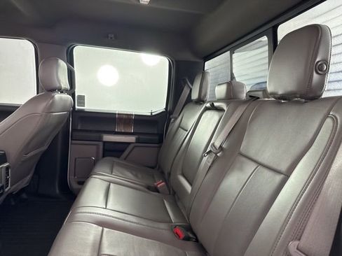 Used 2018 Ford F150 Lariat image 13