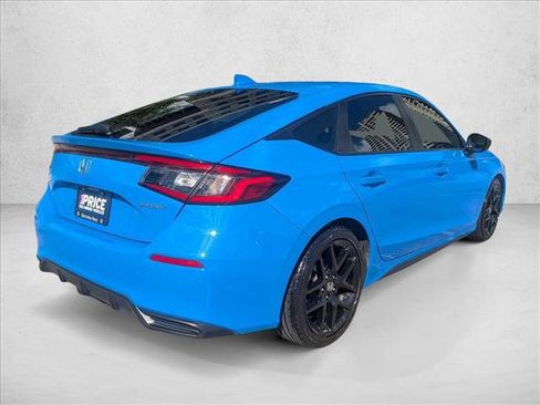 Used 2023 Honda Civic Sport image 5