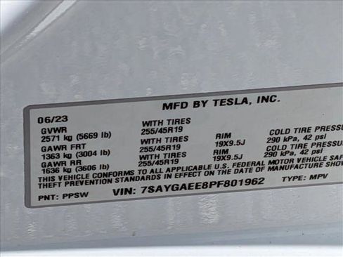 Used 2023 Tesla Model Y Long Range AWD/4WD image 22