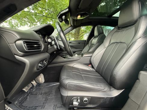 Used 2022 Maserati Levante Modena AWD/4WD image 25