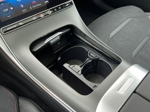 Used 2024 Mercedes-Benz C 43 AMG 4MATIC Sedan image 33