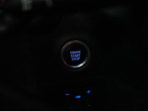 Used 2022 Toyota Tundra Limited AWD/4WD image 18