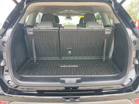 Used 2023 Toyota Highlander Limited AWD/4WD image 32