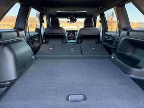 Used 2024 Jeep Grand Cherokee Altitude image 9