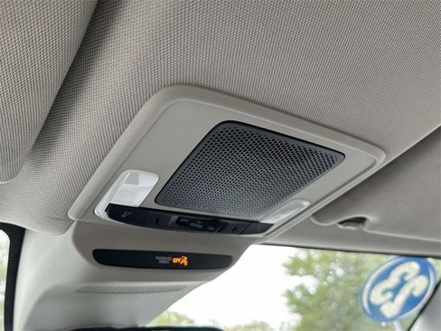 Used 2023 Honda HR-V LX image 28