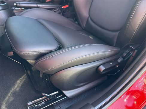 Used 2023 MINI Cooper S image 16