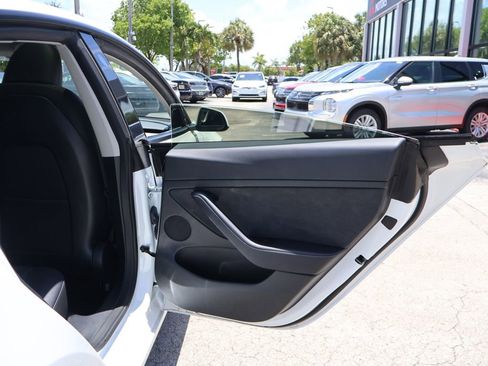 Used 2023 Tesla Model 3 Standard Range RWD image 28