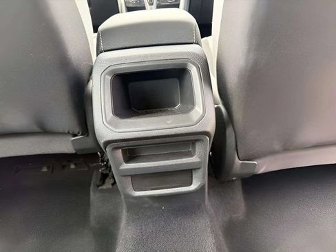Used 2025 Volkswagen Taos S FWD image 8