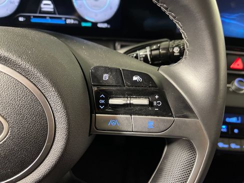 Certified 2025 Hyundai Elantra SEL FWD image 29