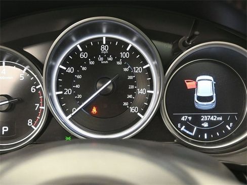 Certified 2023 MAZDA CX-5 Carbon Edition image 10