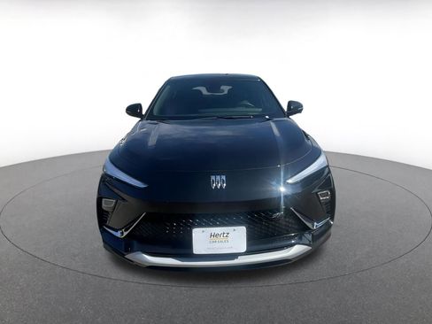 Used 2025 Buick Envista Sport Touring image 4