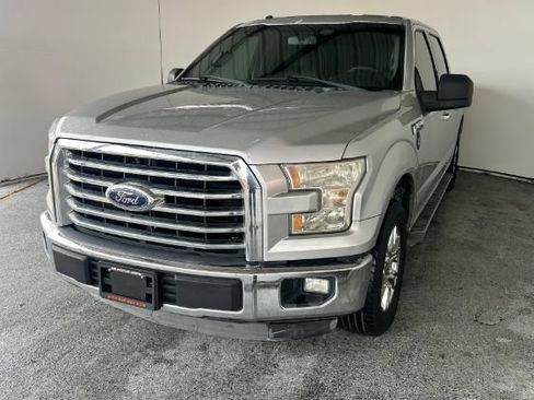 Used 2015 Ford F150 XLT w/ Equipment Group 302A Luxury RWD image 1