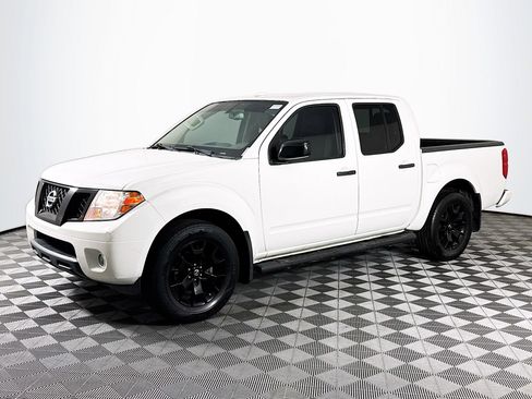 Used 2018 Nissan Frontier SV w/ Value Truck Package image 4